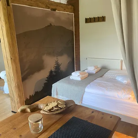 Sudeckie Nad Zalewem I-iv Miedzy Karpaczem A Szklarska Poreba W Karkonoszach *